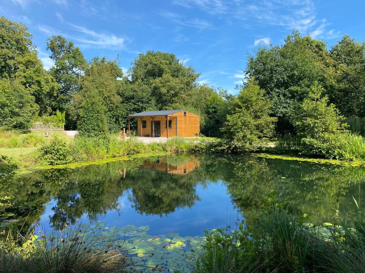 Kingfisher Cabin - Wild Escapes Wrenbury Off Grid Glamping - Ages 12 And Over Baddiley Ngoại thất bức ảnh