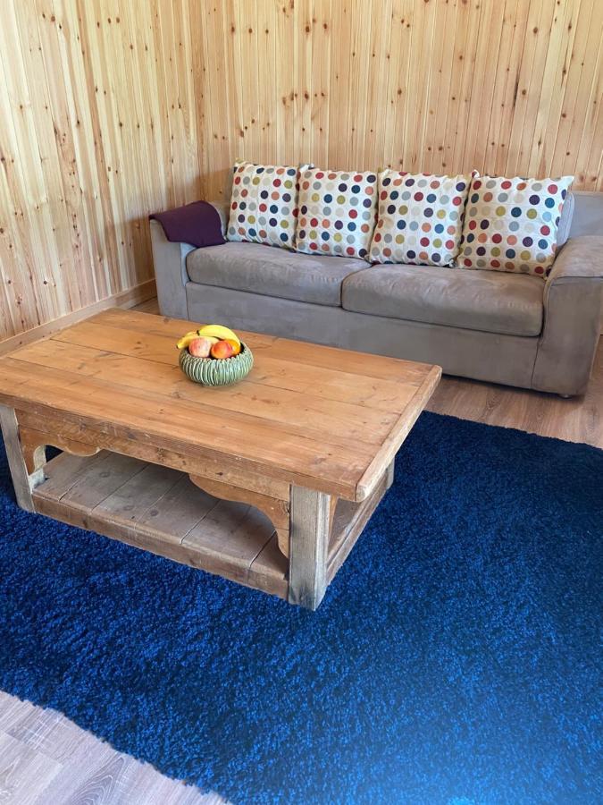 Kingfisher Cabin - Wild Escapes Wrenbury Off Grid Glamping - Ages 12 And Over Baddiley Ngoại thất bức ảnh