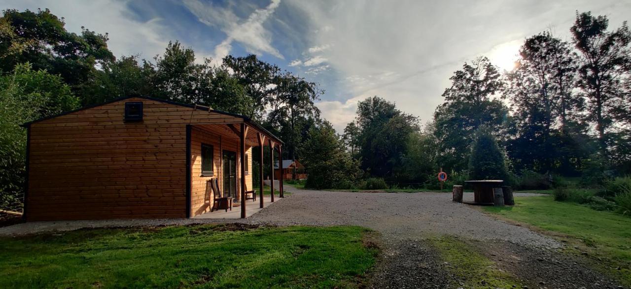 Kingfisher Cabin - Wild Escapes Wrenbury Off Grid Glamping - Ages 12 And Over Baddiley Ngoại thất bức ảnh